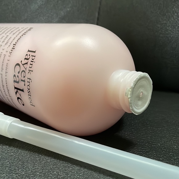 Philosophy Bath & Body New Philosophy Pink Frosted Layer Cake 32oz